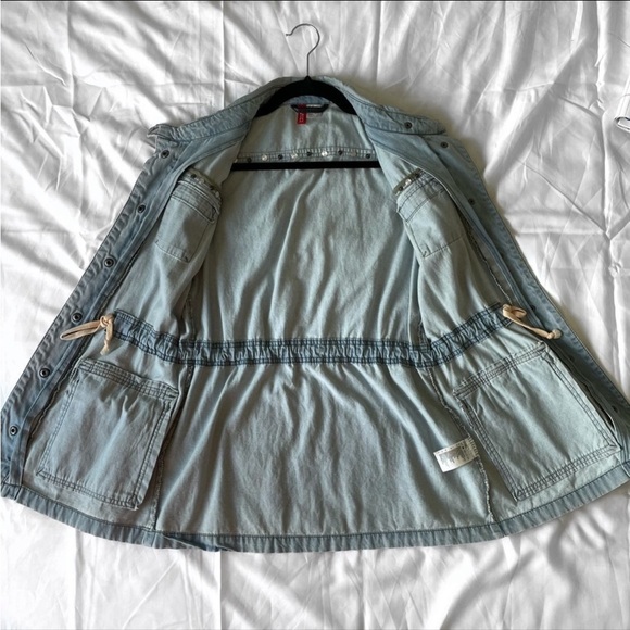 H&M Utility Denim Vest 4 NWOT - Picture 3 of 7